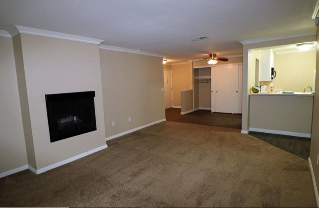 Greenhouse - Photo 2 of 21