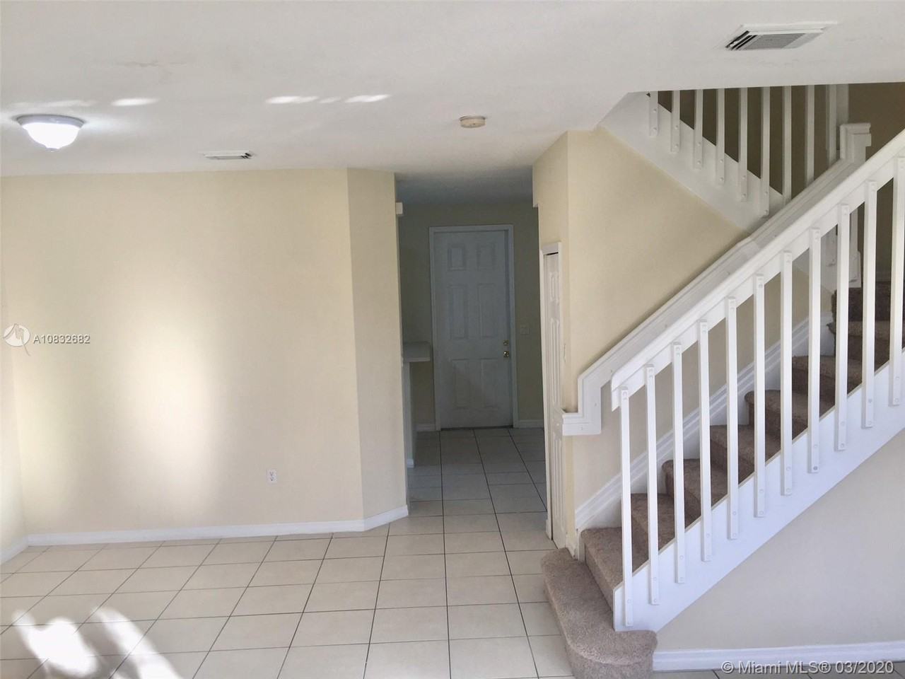 24343 Southwest 109th Avenue - Photo 3 of 7