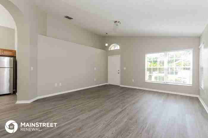 828 Shell Ln - Photo 3 of 16