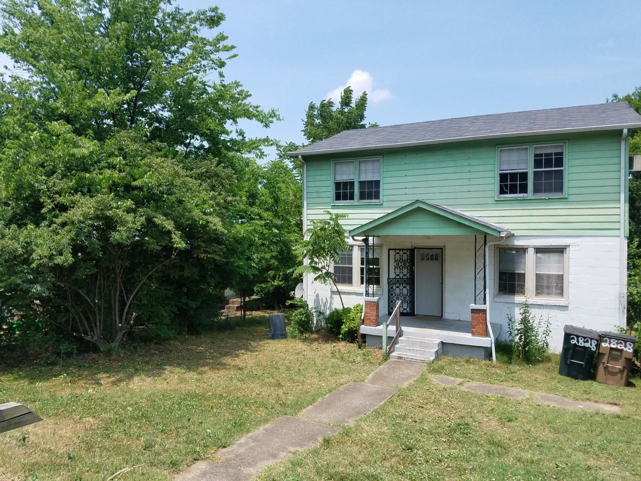 2828 Georgia Avenue - Photo 2 of 34