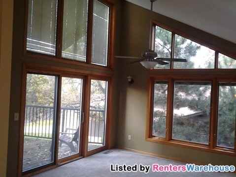 612 Hillwood Ct - Photo 3 of 12