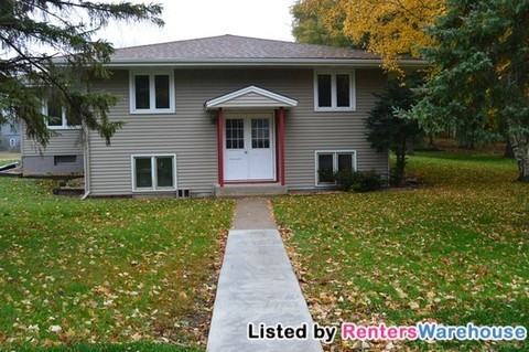 149 Shadywood Ln - Photo 2 of 15