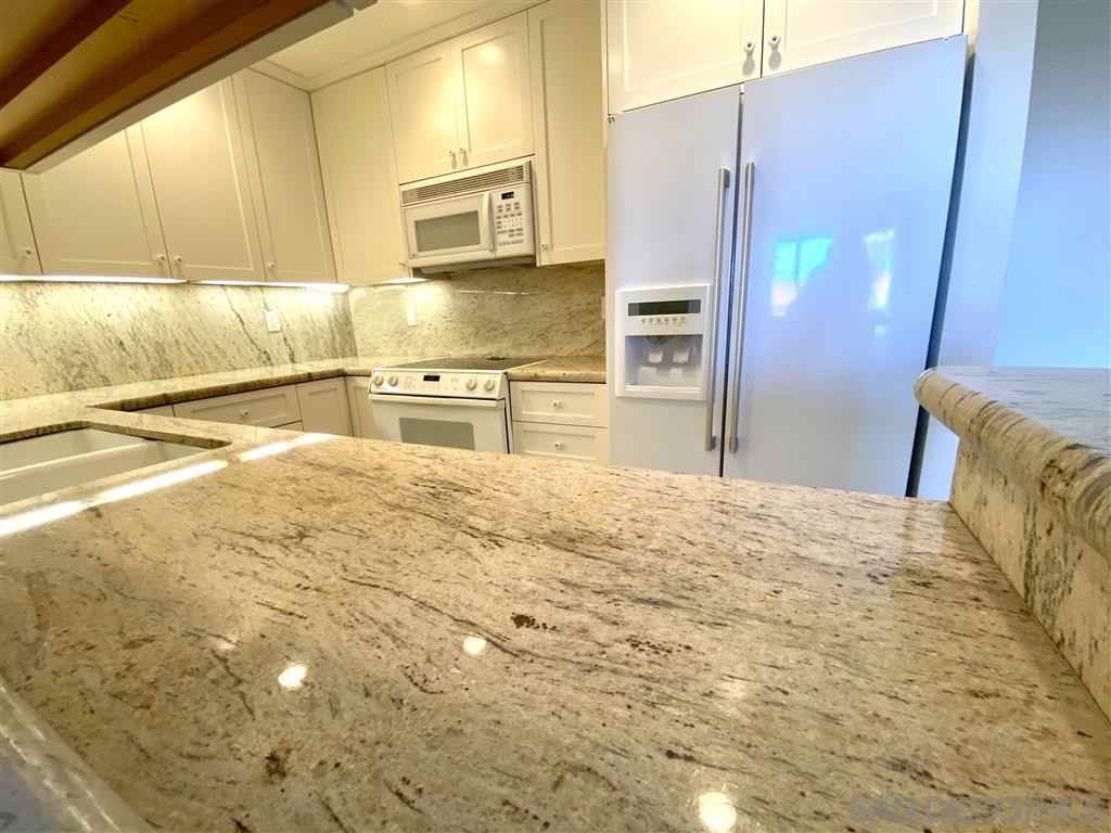 6455 La Jolla Blvd. 211 - Photo 3 of 11