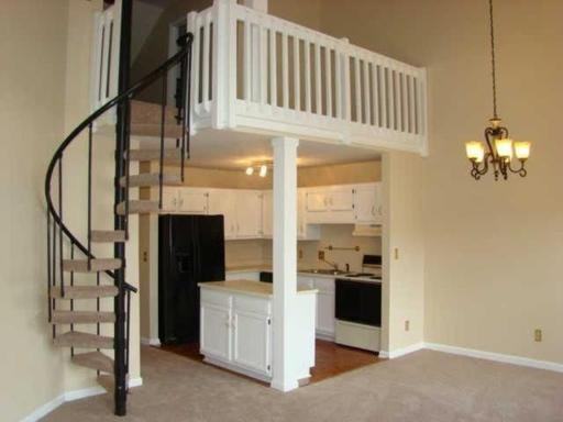 1113 Waggoner Ct W - Photo 2 of 5