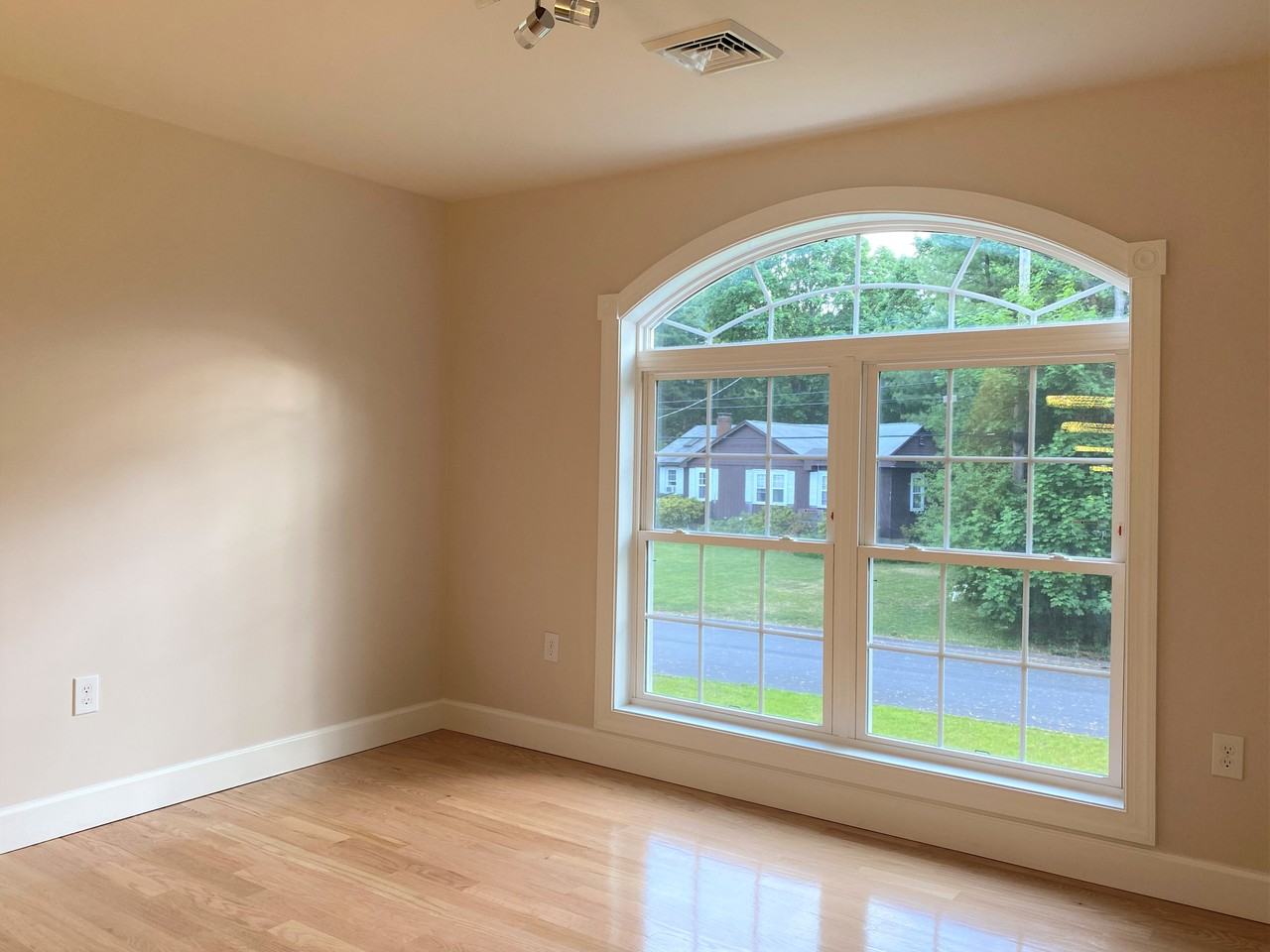 7 Wyman Road ##0 - Photo 3 of 35