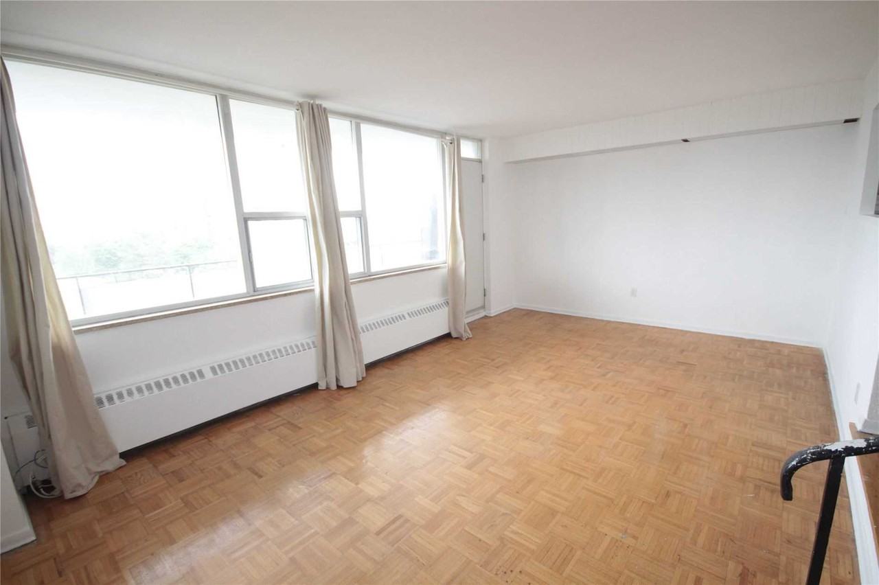 20 Forest Manor Road #70 - Photo 2 of 11