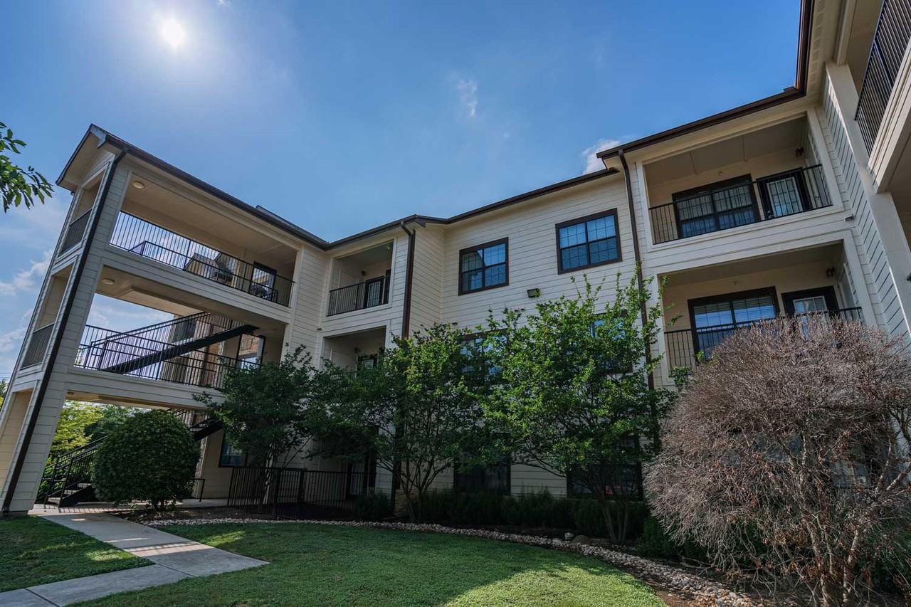 Oxford at Tech Ridge - Photo 5 of 39