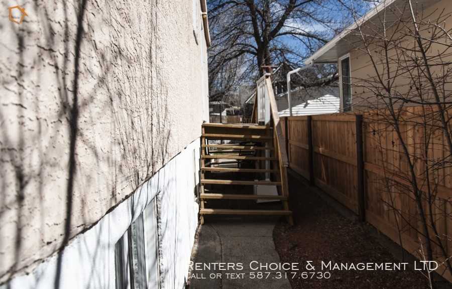 951B 12b St S - Photo 2 of 10