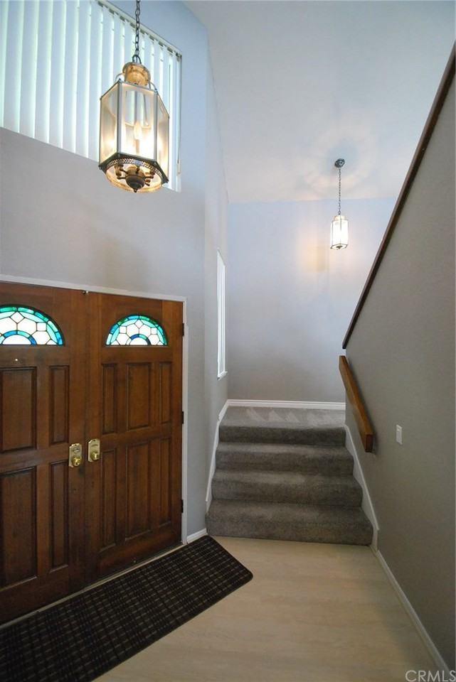 11 Knoll Ridge Dr - Photo 2 of 43