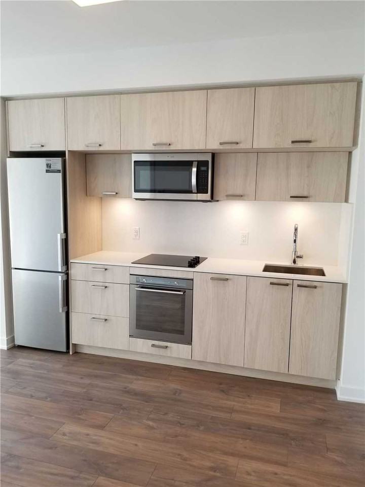 50 McCaul Street - Photo 3 of 8