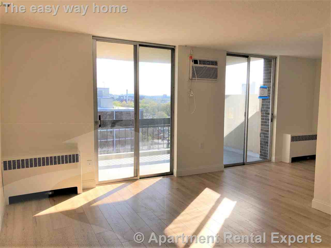872 Massachusetts Ave #811 - Photo 2 of 24