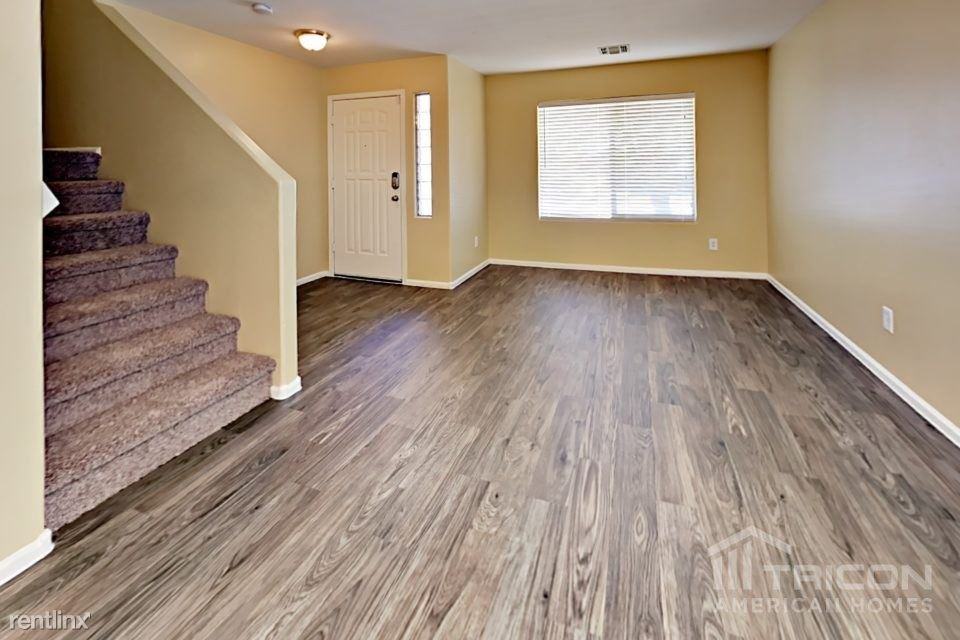 23634 W Tamarisk Ave - Photo 3 of 36