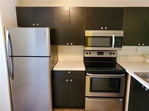 9969 Nob Hill Ct - Photo 3 of 10