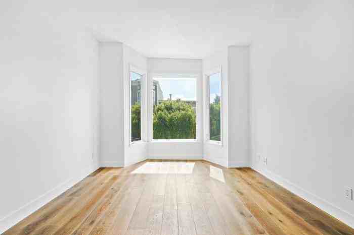 470 Waller St - Photo 2 of 12