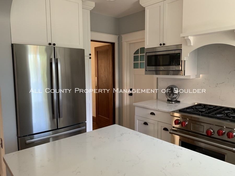 740 13th St - Photo 2 of 21