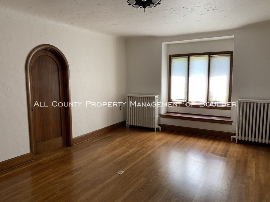 740 13th St - Photo 3 of 21