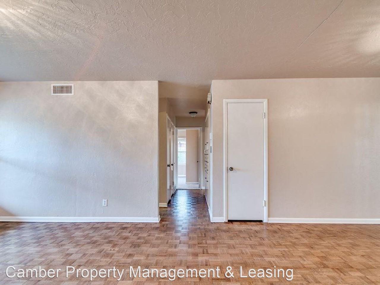 2640 Manchester Dr - Photo 3 of 14