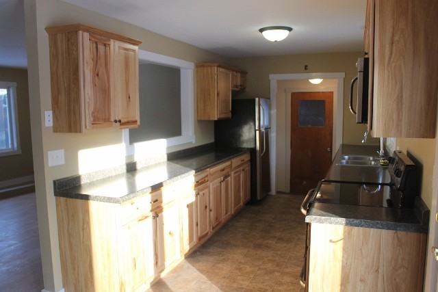 2305 Preston Rd - Photo 2 of 7