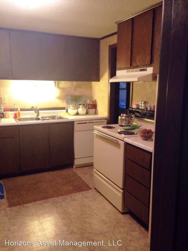 Rivercrest 1204 F County House Lane - Photo 3 of 10