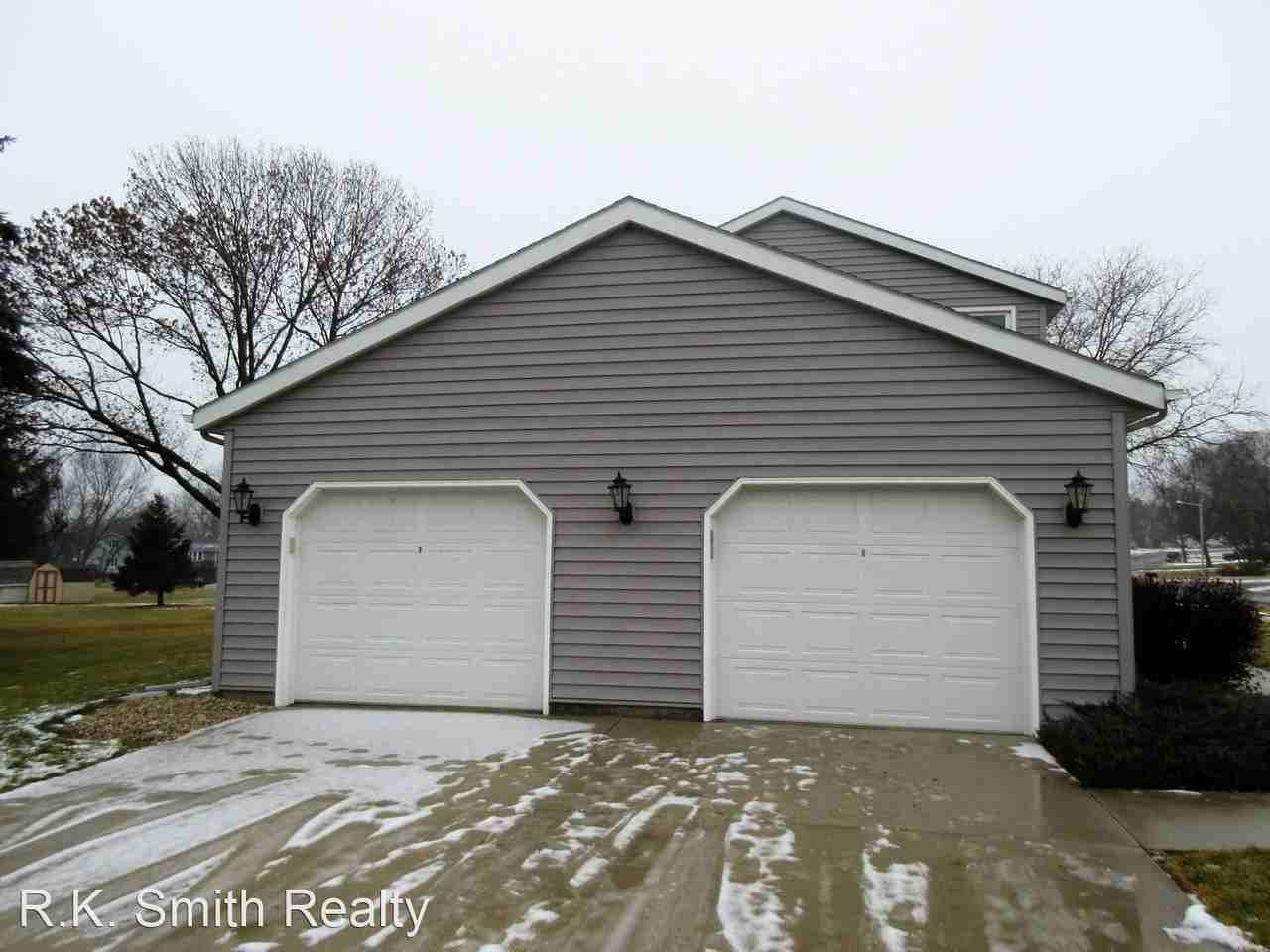 262-264 Waveland Rd. - Photo 2 of 12