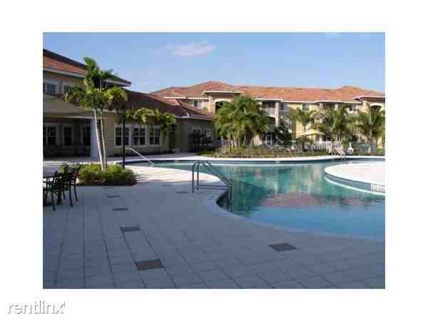 6386 Emerald Dunes Dr - Photo 2 of 3