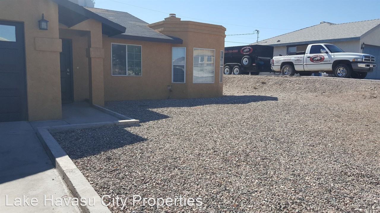 1435 Beefeater Dr - Photo 2 of 15