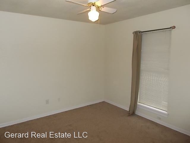 4533 Ridgway Rd - Photo 3 of 16