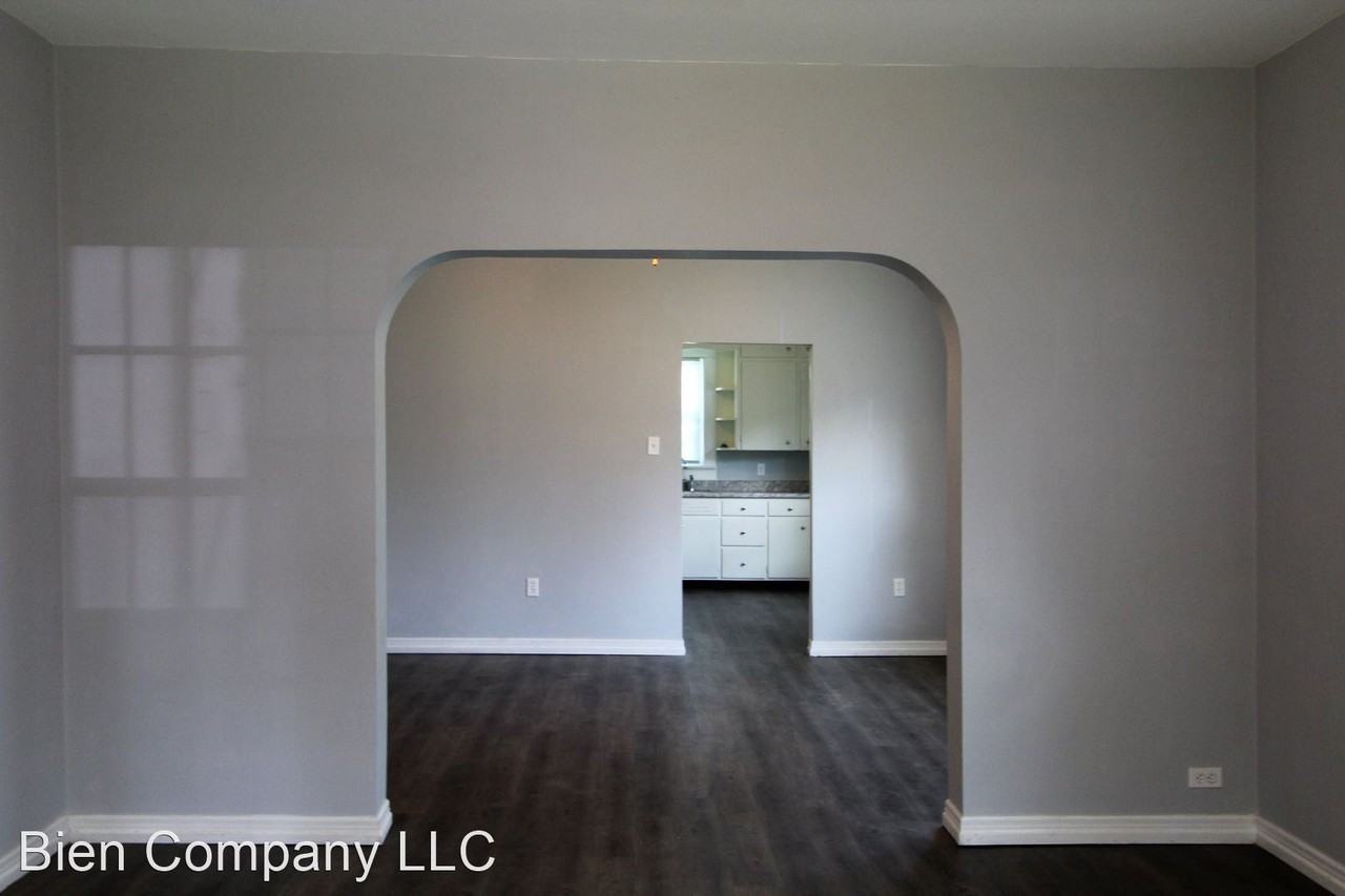 702 N Sassafrass St - Photo 2 of 4