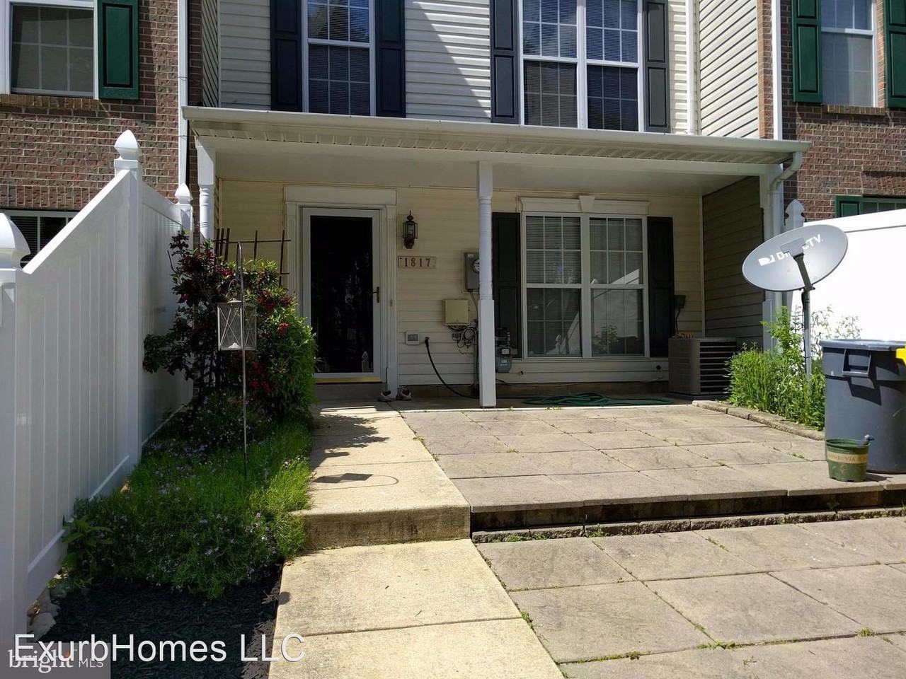 1817 Hillwood Ct - Photo 3 of 14