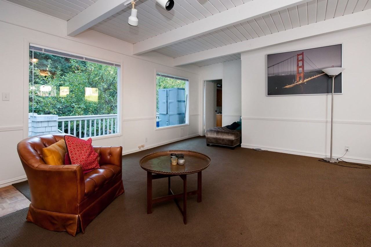 515 Throckmorton Ave - Photo 3 of 12