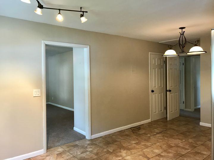 2104 Fair Park Dr - Photo 3 of 7