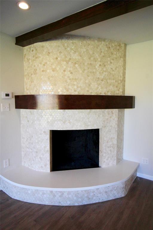 401 Stadium Ln - Photo 3 of 13