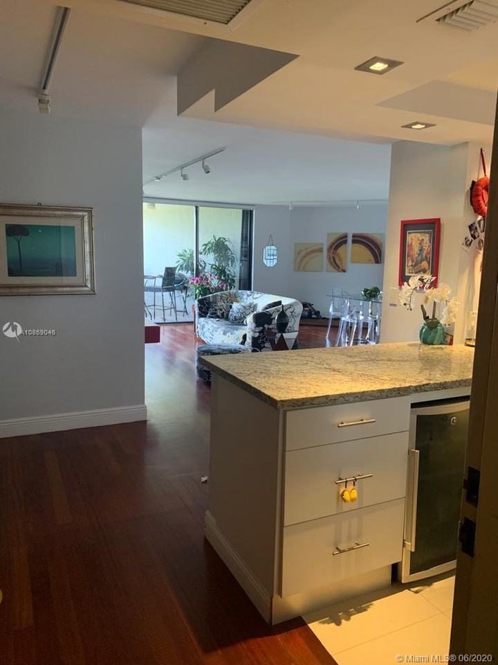 170 Ocean Lane Dr 607 - Photo 2 of 17