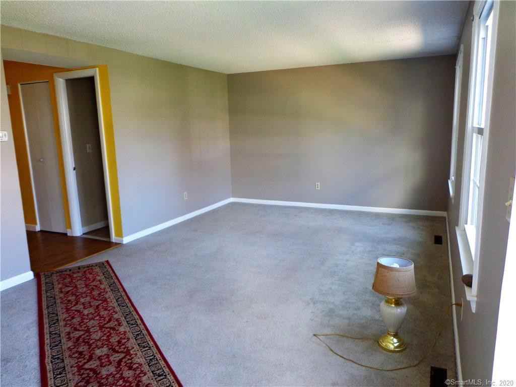 16 Esquire Drive B - Photo 2 of 10