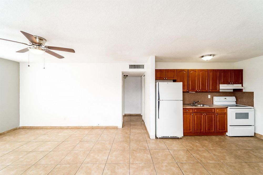 3741 Sw 60th Ter ##2-6 - Photo 2 of 11