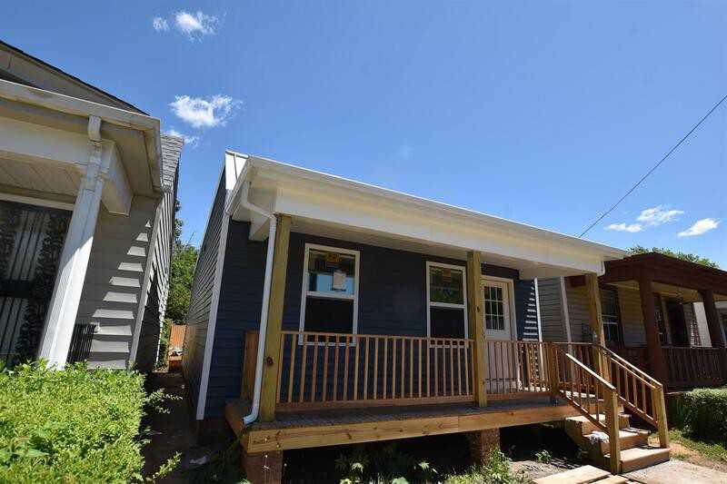 1816 Blair St - Photo 2 of 4