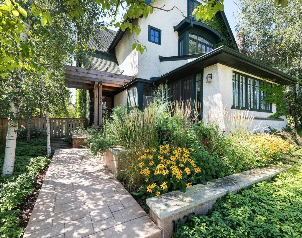 1627 W 26th St - Photo 2 of 35