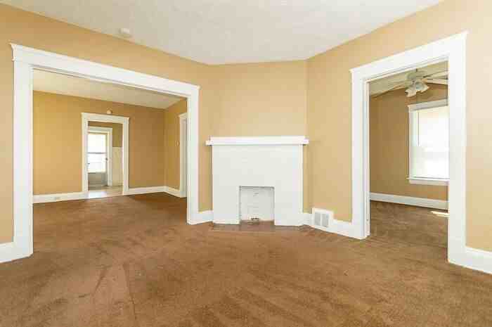 4412 Alpha Ave - Photo 3 of 21