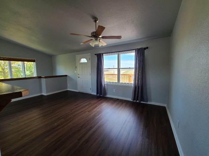 961 County Road 110a - Photo 3 of 11