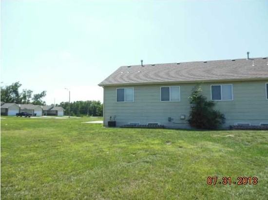 8708 W Havenhurst Ct - Photo 3 of 9