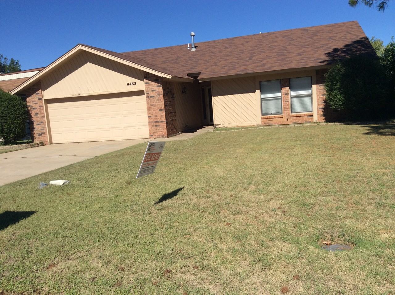 8433 NW 86th St - Photo 2 of 44