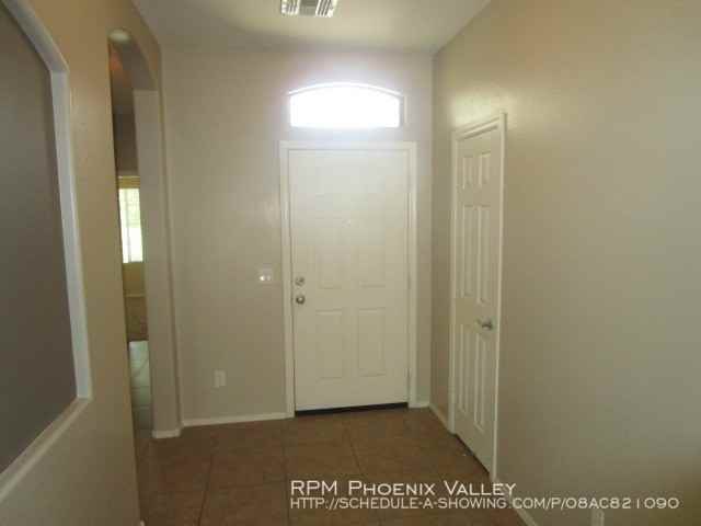 16348 W Cameron Dr - Photo 3 of 19