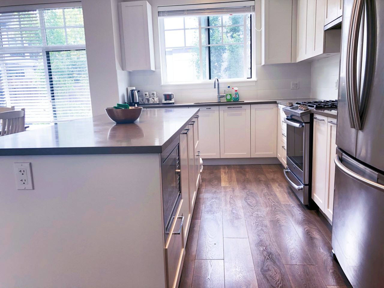 5038 Savile Row - Photo 5 of 8