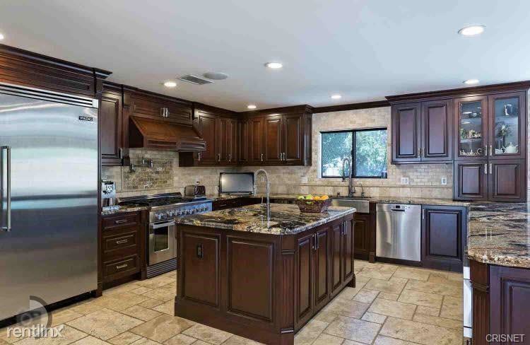 5515 Ruthwood Dr - Photo 3 of 10