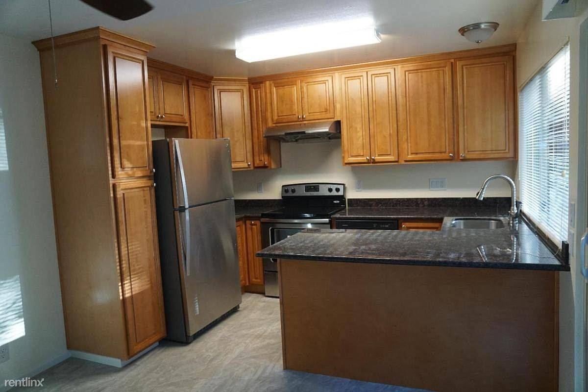 5775 Preston Dr - Photo 3 of 8