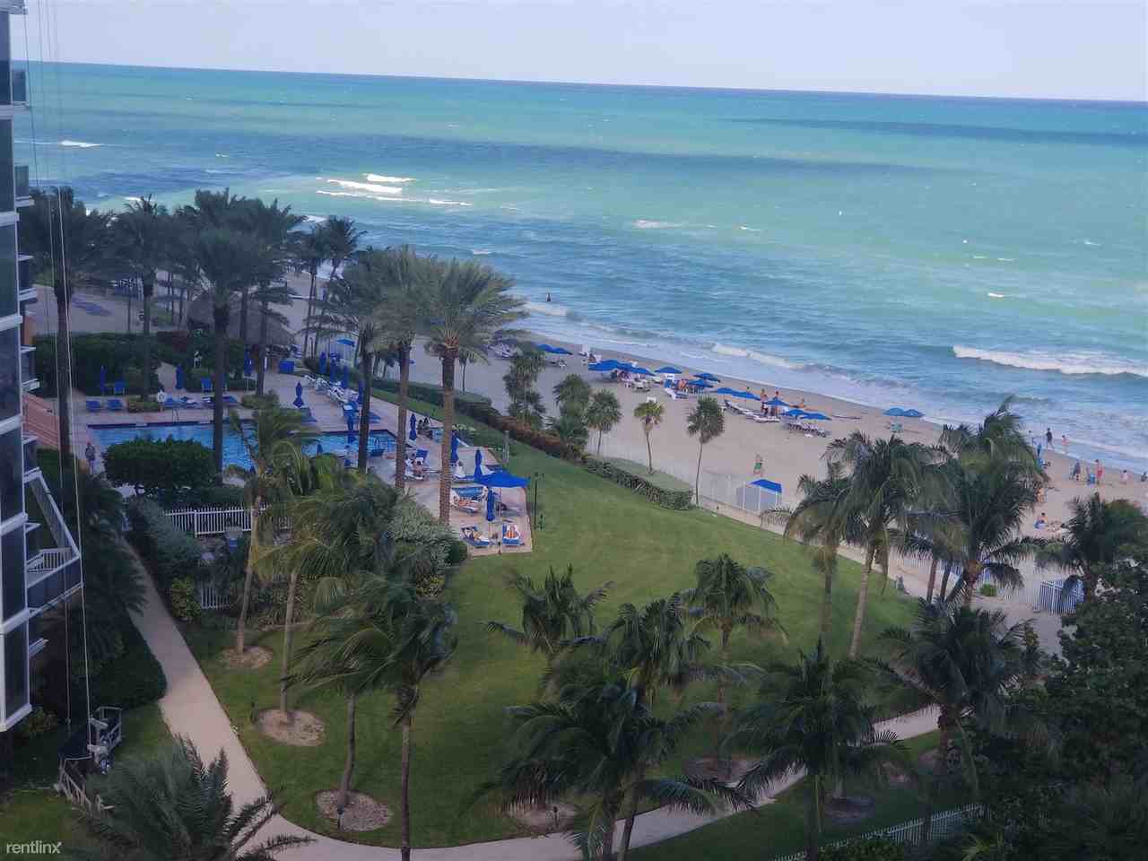 A On the Beach. - Photo 2 of 18