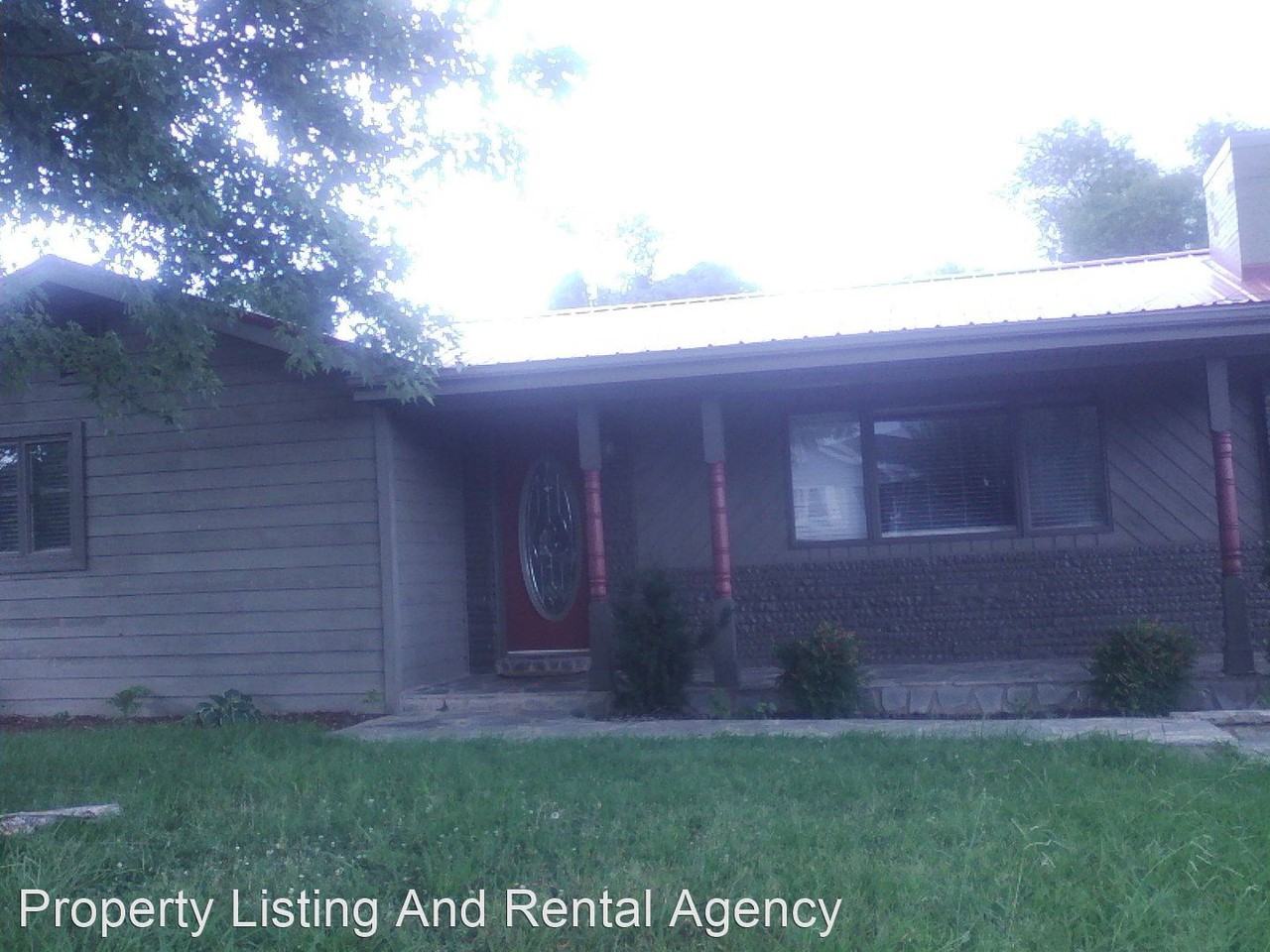 400 Twin Oaks Dr 400 Twin Oaks Dr