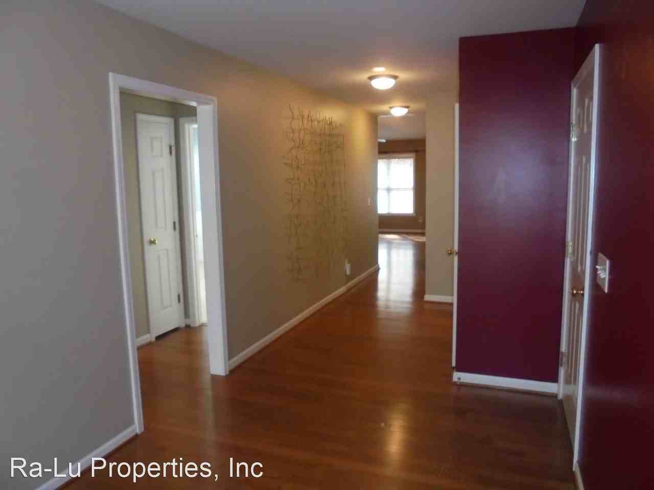 4566 Woodway Dr - Photo 3 of 13