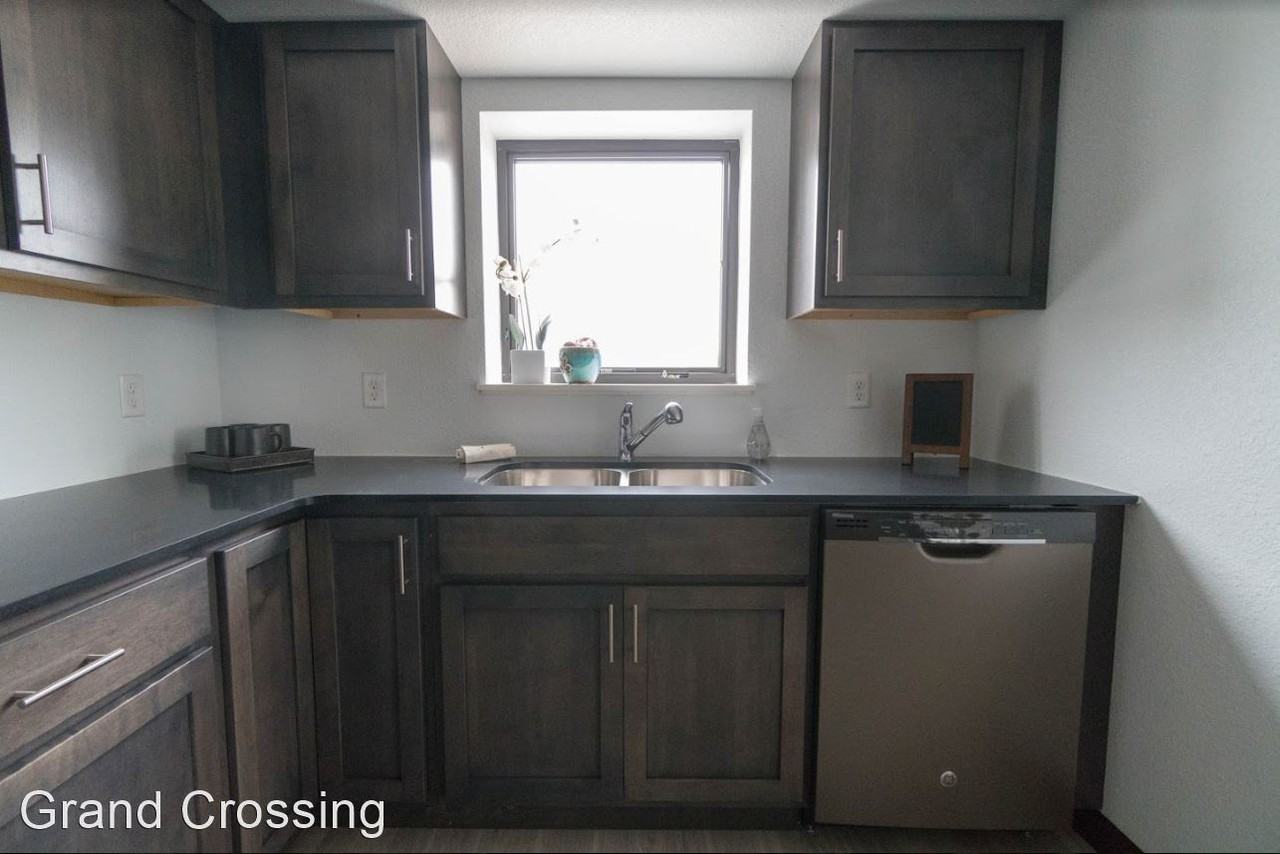 The Lofts at Grand Crossing - Photo 6 of 15