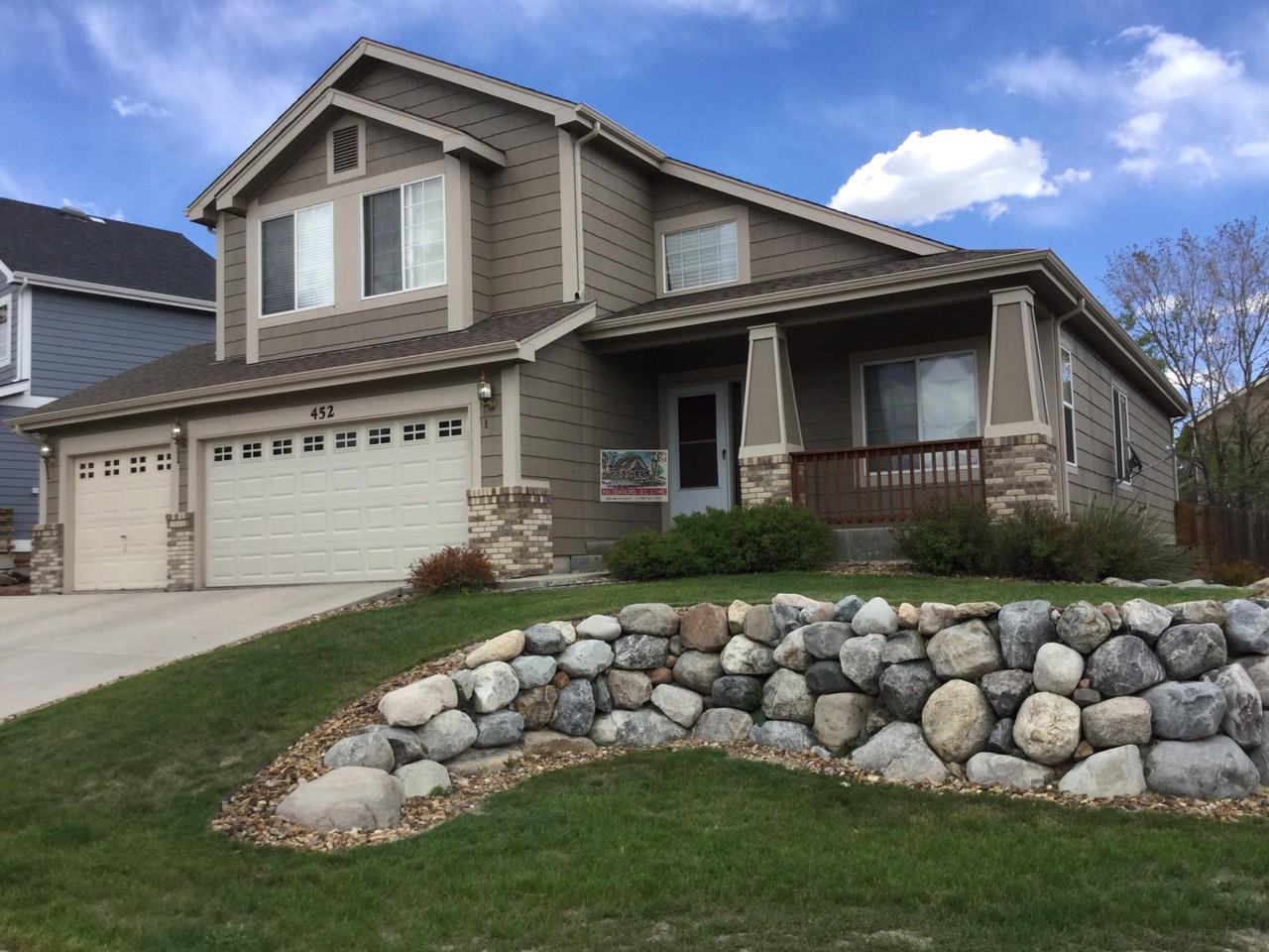 452 Fox Run Cir - Photo 2 of 12